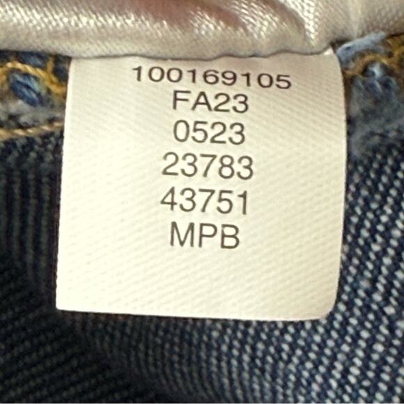 On 34th Women's Belted Denim Wrap Jacket Long Length Fall Winter Medium Wash XS - Picture 16 of 16